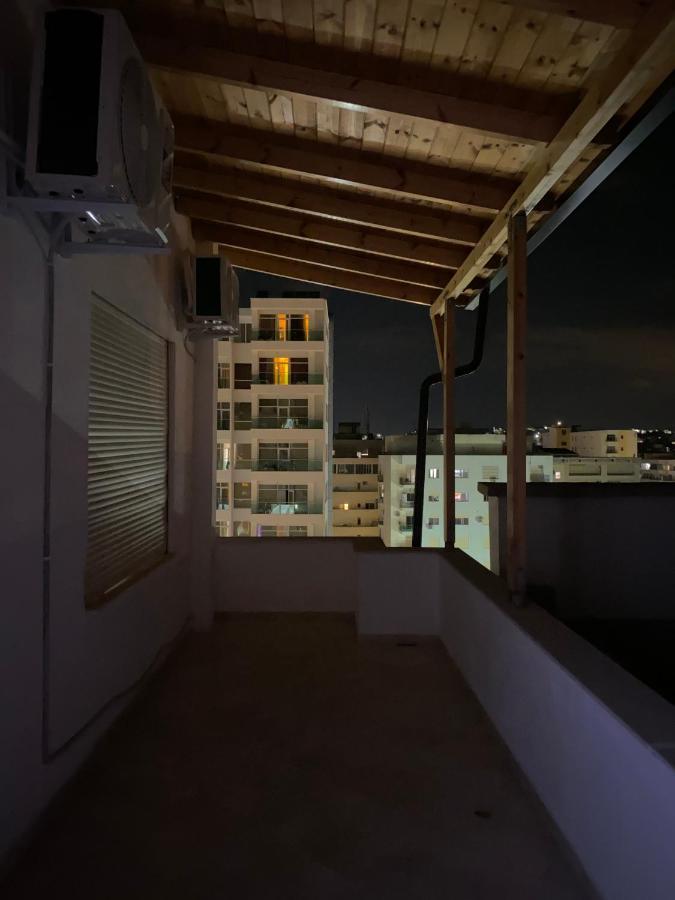 Prestige Apartament Sea View Dıraç Dış mekan fotoğraf