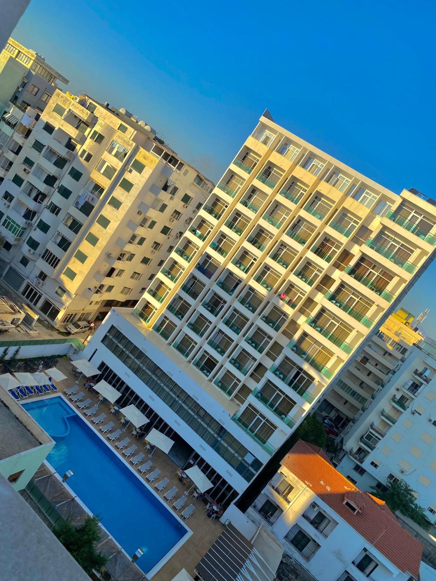 Prestige Apartament Sea View Dıraç Dış mekan fotoğraf