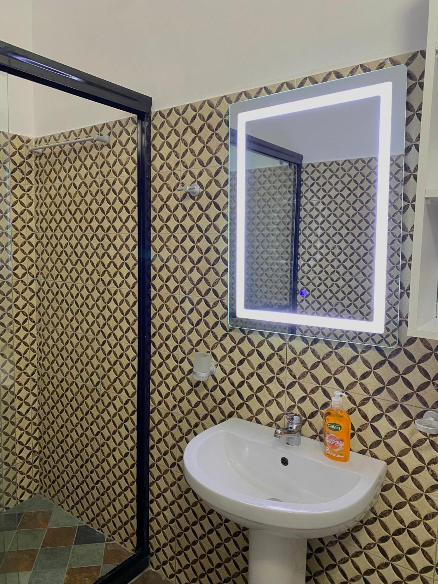 Prestige Apartament Sea View Dıraç Dış mekan fotoğraf