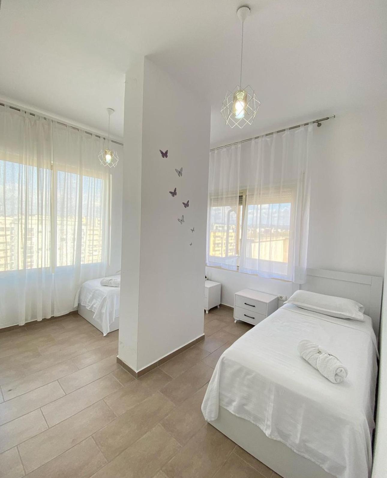 Prestige Apartament Sea View Dıraç Dış mekan fotoğraf