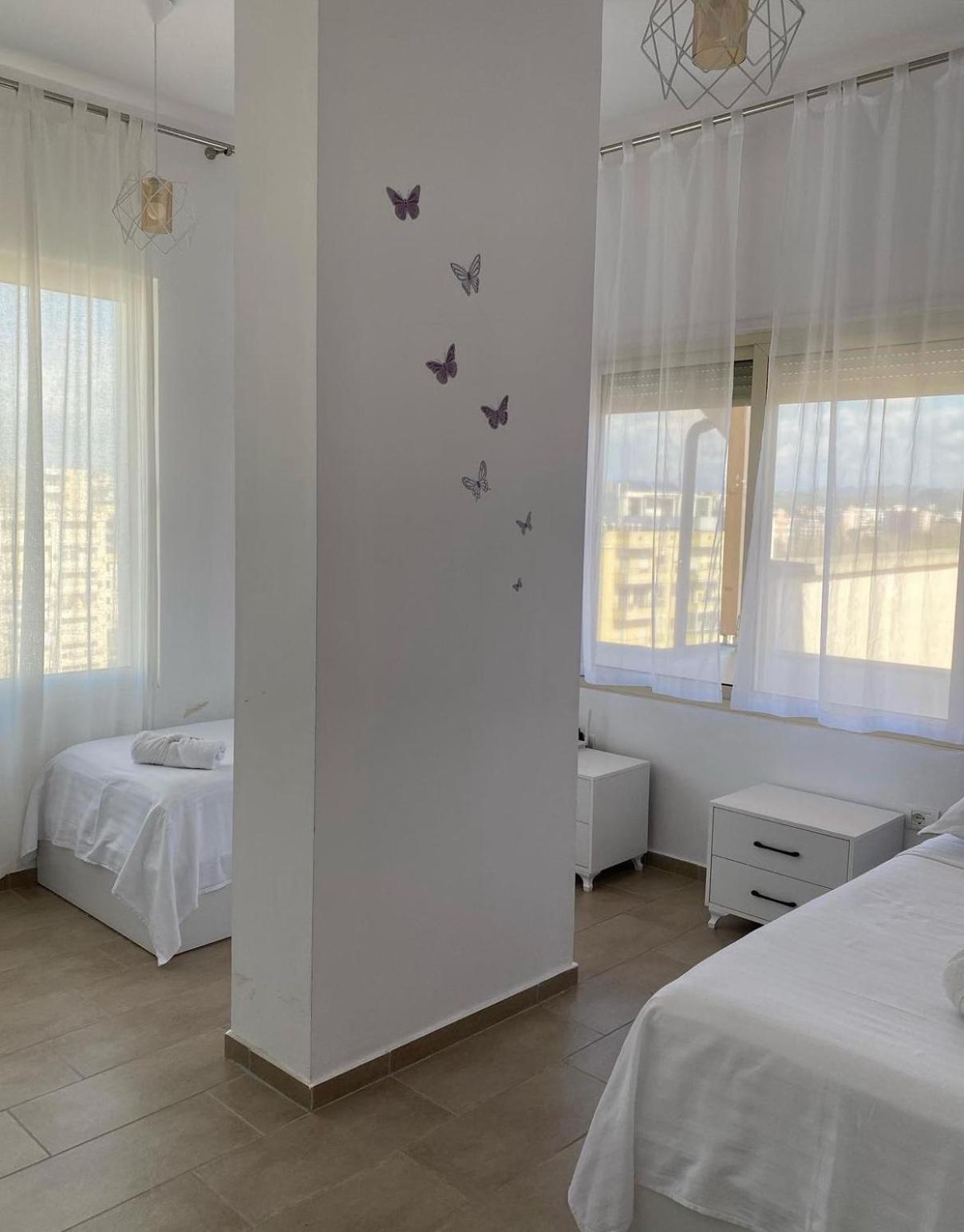 Prestige Apartament Sea View Dıraç Dış mekan fotoğraf